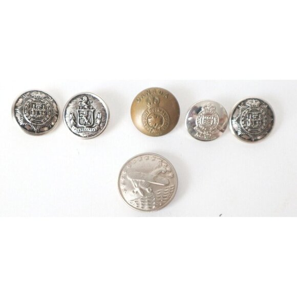 30 Vintage Military Buttons Metal Shank Airplane Anchor Royal Canadian Regiment - Picture 4 of 5